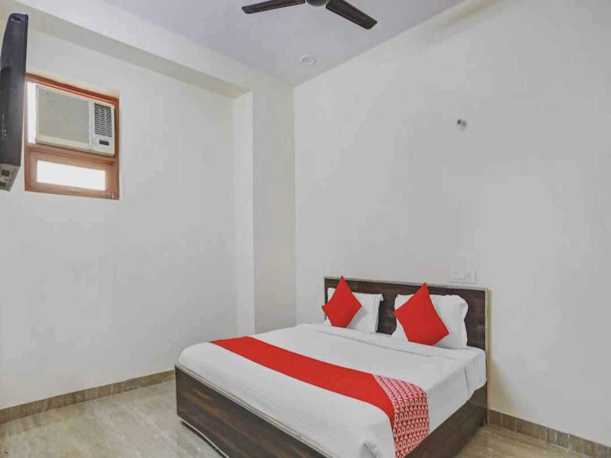 Hotel Sky Bird Bhauli Exterior foto
