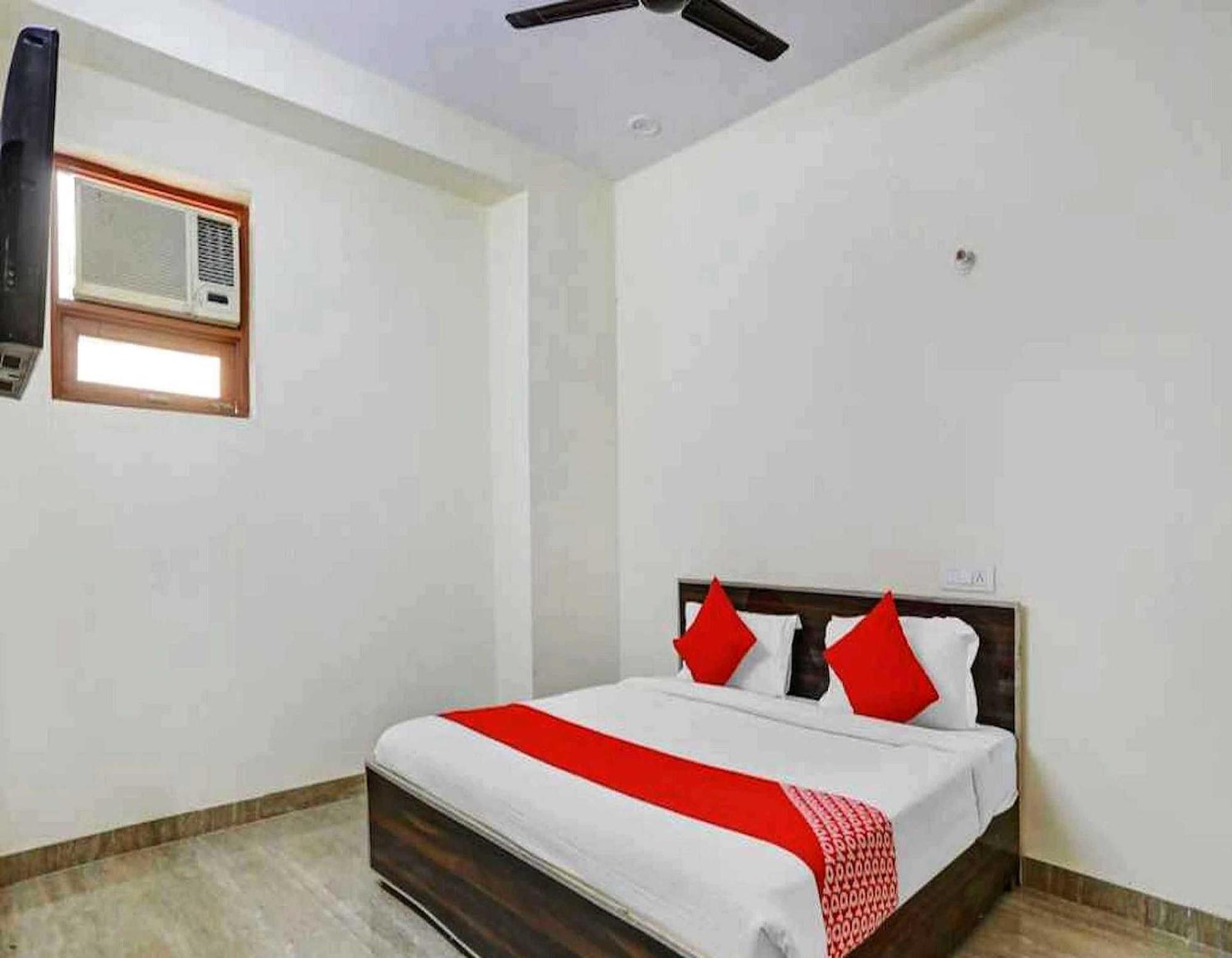 Hotel Sky Bird Bhauli Exterior foto
