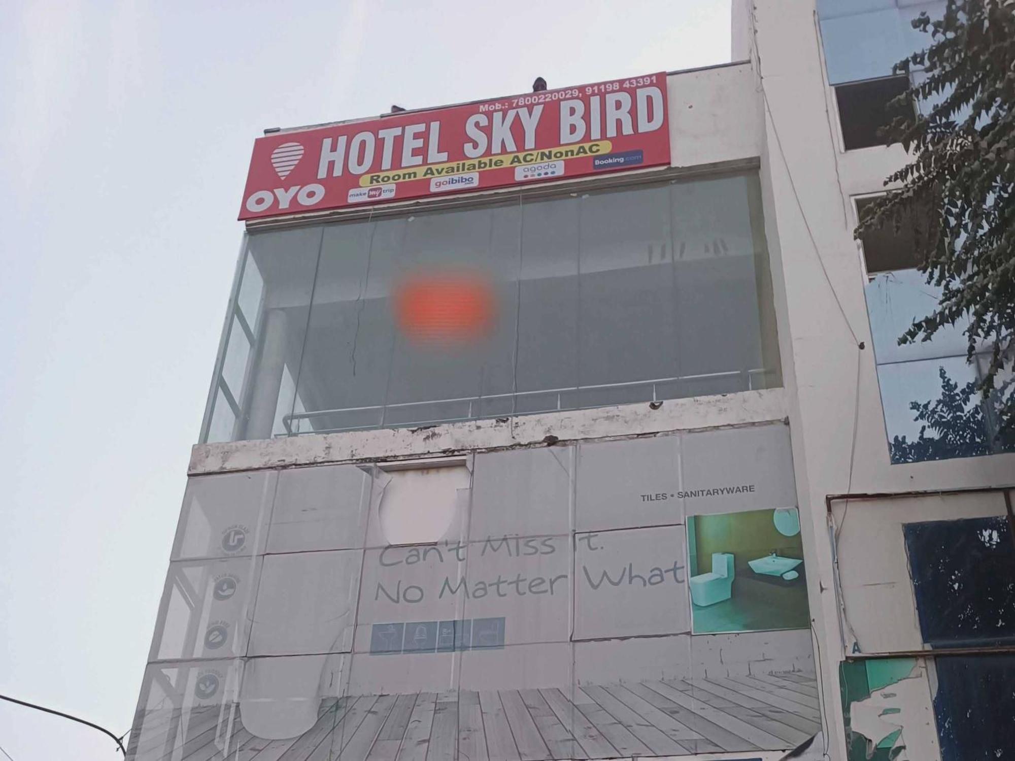 Hotel Sky Bird Bhauli Exterior foto